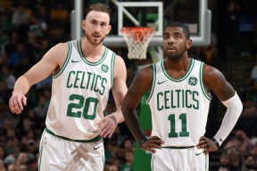 开云体育世界杯-公牛收割雄鹿，恩比德如何用不完美成为关键先生