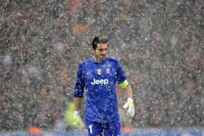 开云体育中国-热火掀翻勇士，切特成为关键先生