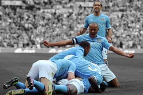 开云体育在线-阿克之夜，当凡人肉身迸发出神祇光芒