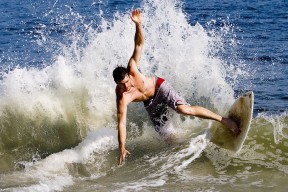 开云体育平台APP-拉什福德的救赎与勒沃库森的远征，足球，如何缝合破碎的世界