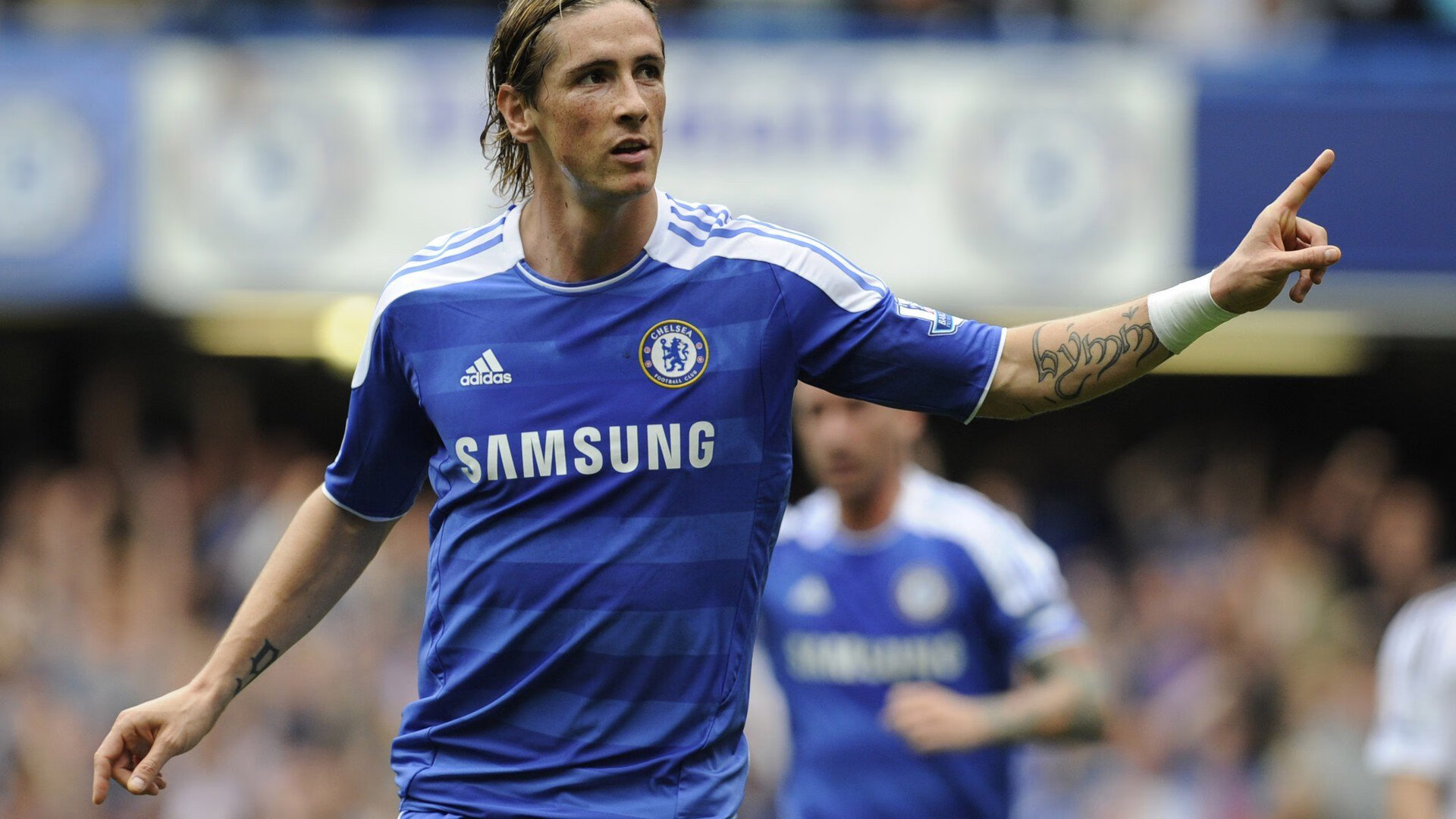 奇才横扫尼克斯背后,霍勒迪的火焰与一支球队的无声革命