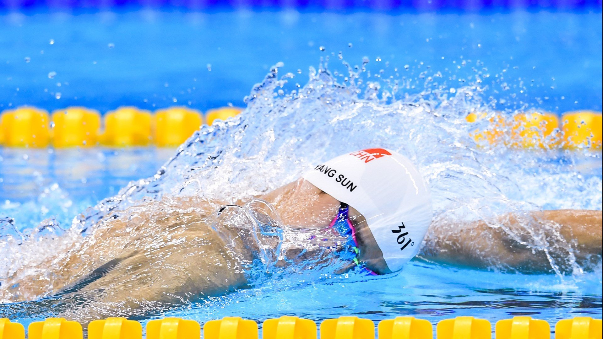 霍勒迪的舞台魔法，当广厦掀翻魔术，他让世界看见东方力量