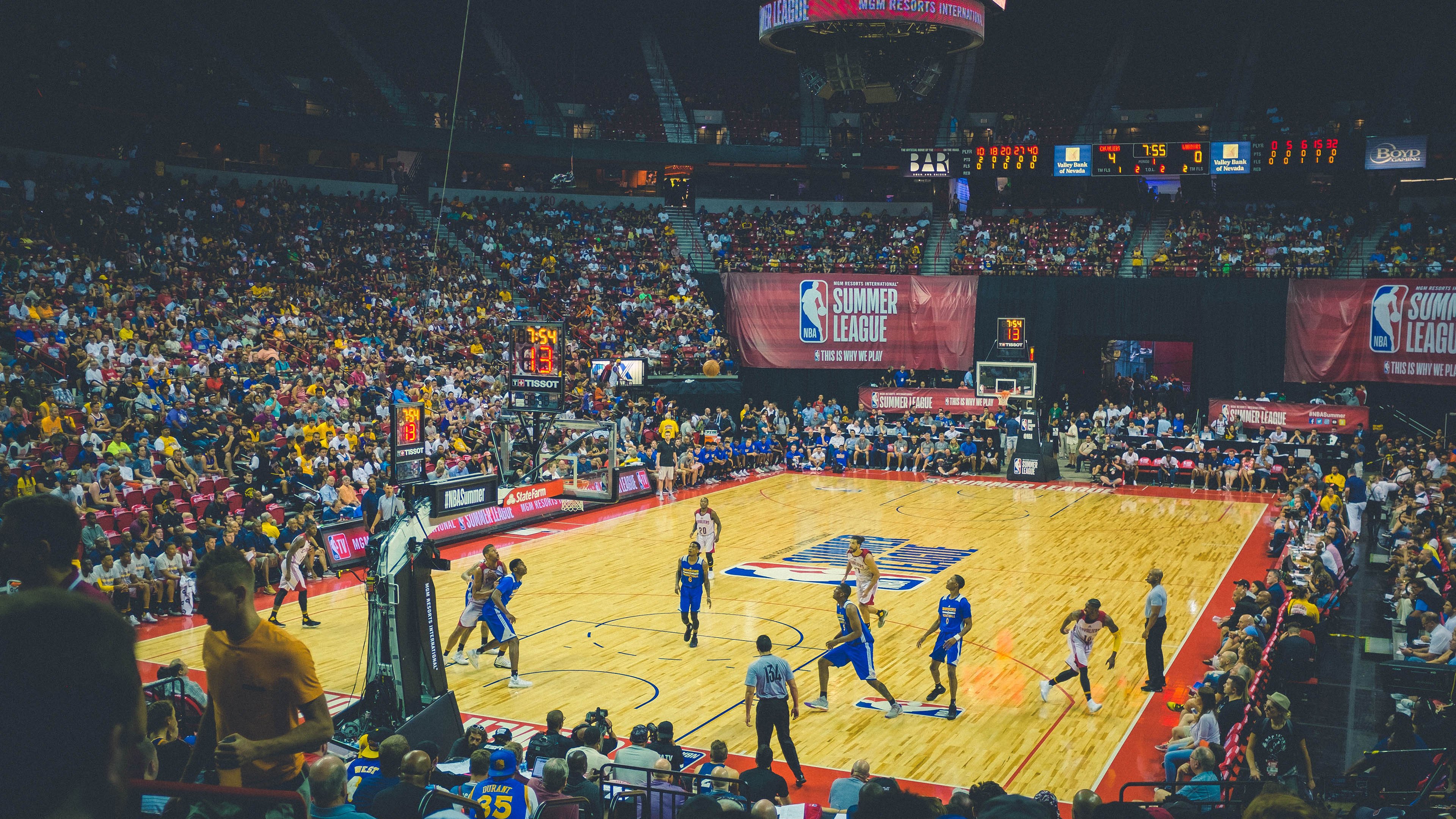 冰与火的碰撞，从F1巴林揭幕战到巴拉圭高原的生死较量