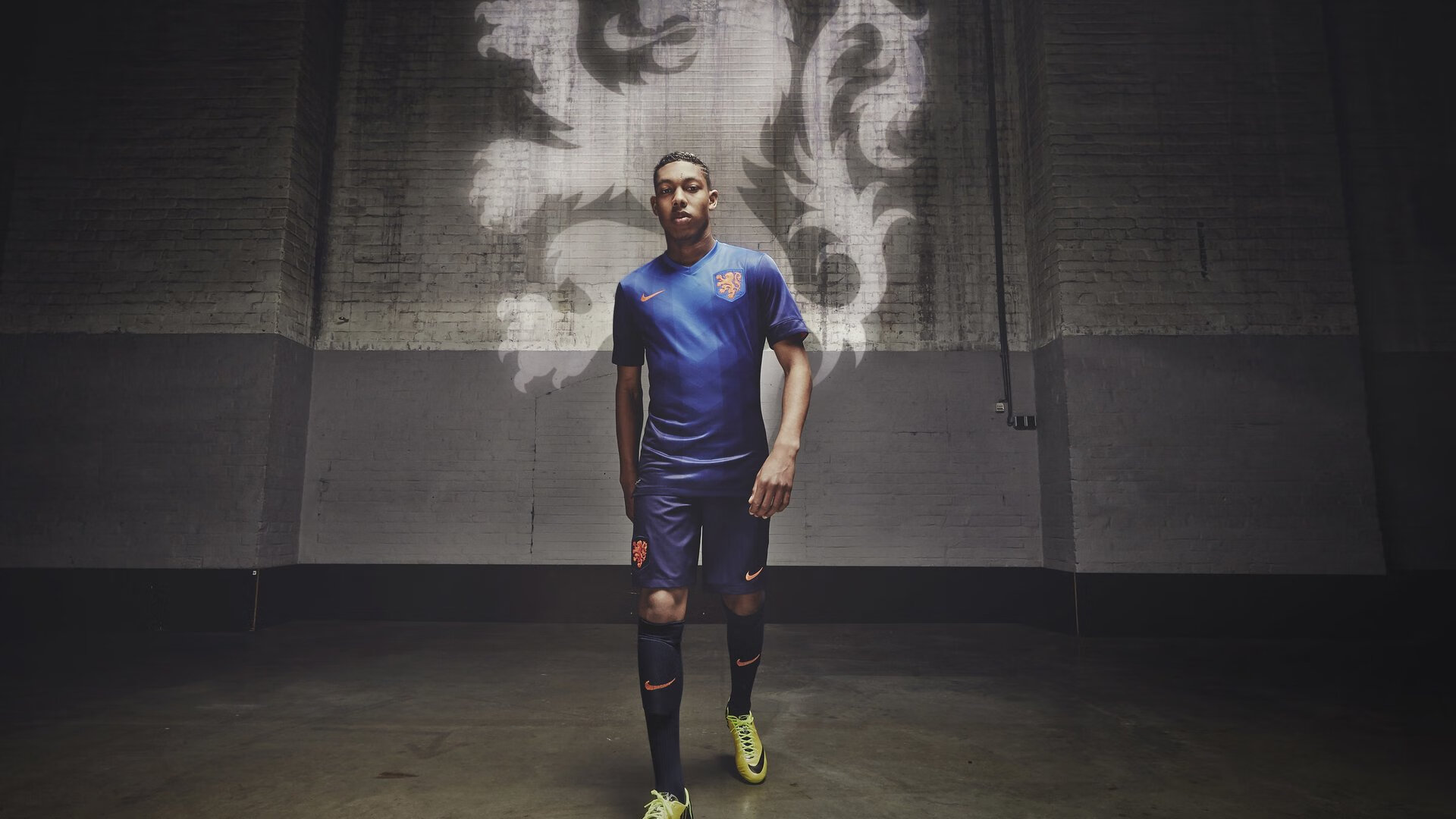 罗德里戈带队取胜,拜仁粉碎贝蒂斯,当个人英雄主义撞上钢铁机器